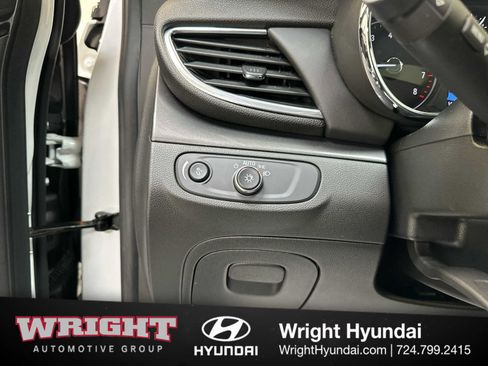 Used 2020 Buick Encore Preferred image 23