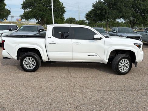 Used 2024 Toyota Tacoma SR5 AWD/4WD image 2
