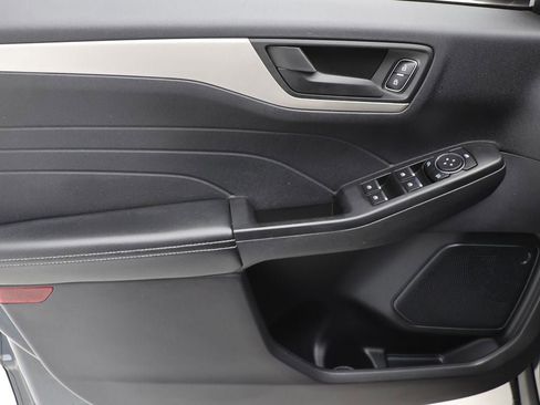 Used 2022 Ford Escape SE w/ Convenience Package image 15