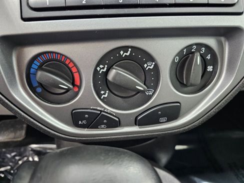 Used 2006 Ford Focus S image 14