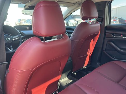 Used 2023 MAZDA MAZDA3 s image 17