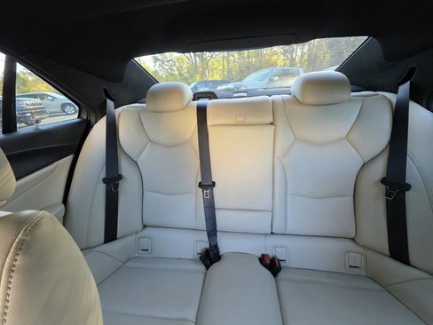 Used 2022 Cadillac CT4 Luxury w/ Sun And Sound Package image 27