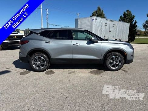 New 2025 Chevrolet Blazer LT w/ Convenience Package image 7