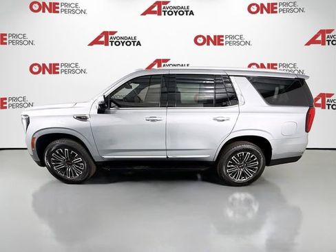 Used 2025 GMC Yukon Elevation RWD image 4