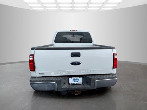 Used 2010 Ford F250 Lariat image 5