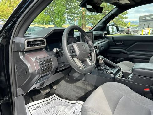 Used 2025 Toyota Tacoma SR5 AWD/4WD image 20