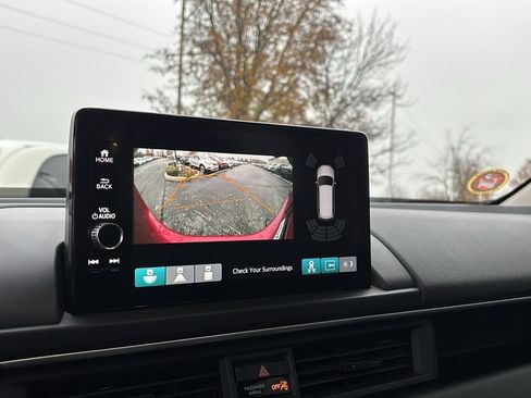 Certified 2023 Honda Pilot Touring image 22