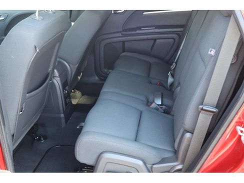 Used 2010 Dodge Journey SXT w/ Flexible Seating Group FWD image 7