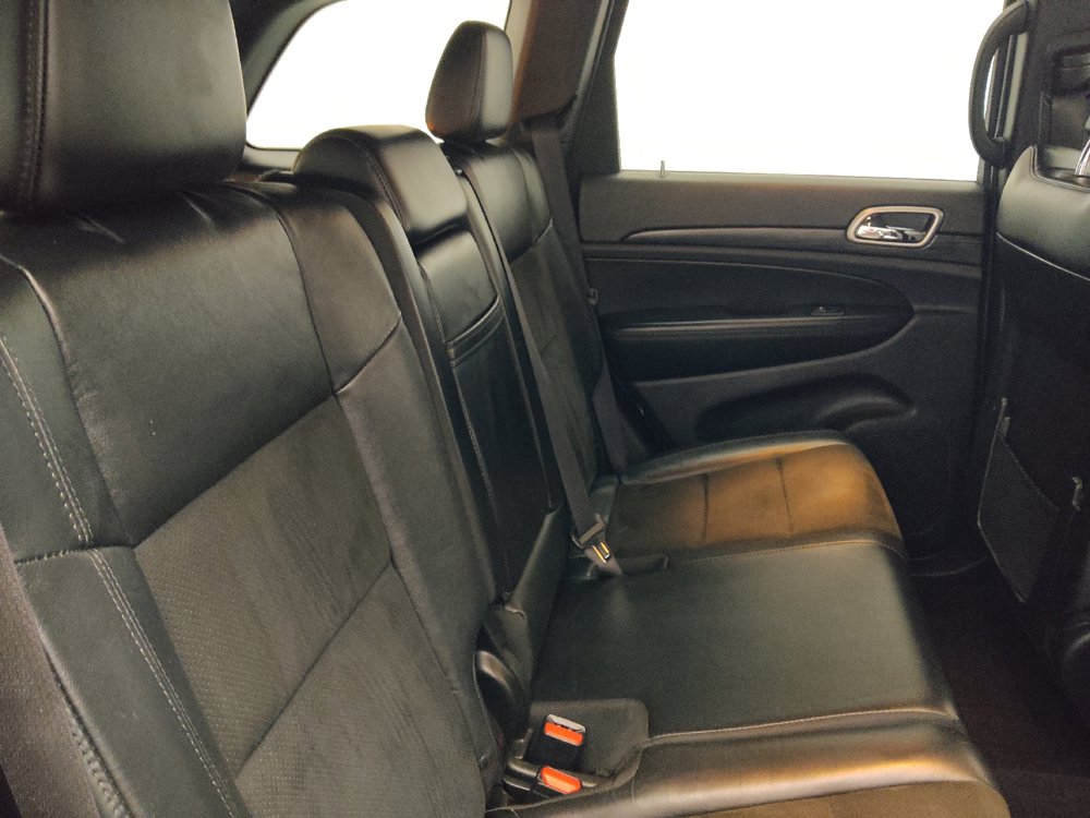 Used 2020 Jeep Grand Cherokee Altitude AWD/4WD image 19
