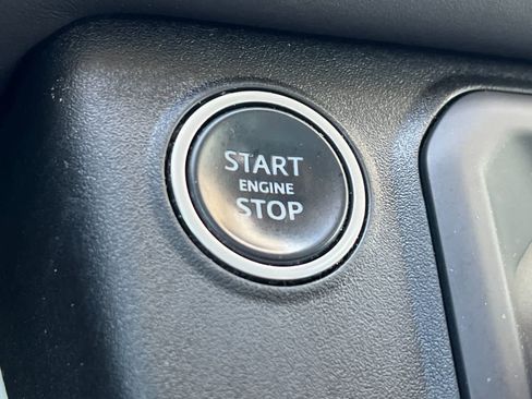 Used 2020 Land Rover Defender 110 HSE image 25