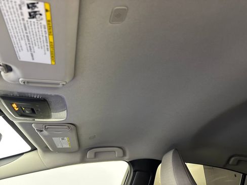 Used 2024 Toyota Prius LE image 26