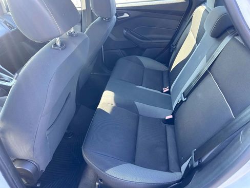 Used 2014 Ford Focus SE image 25