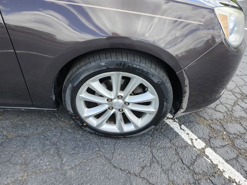 Used 2013 Buick Verano FWD image 9