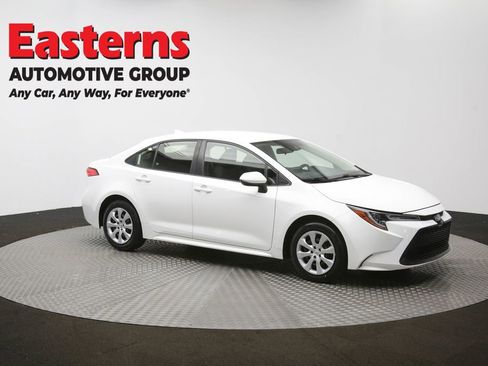 Used 2022 Toyota Corolla LE image 47