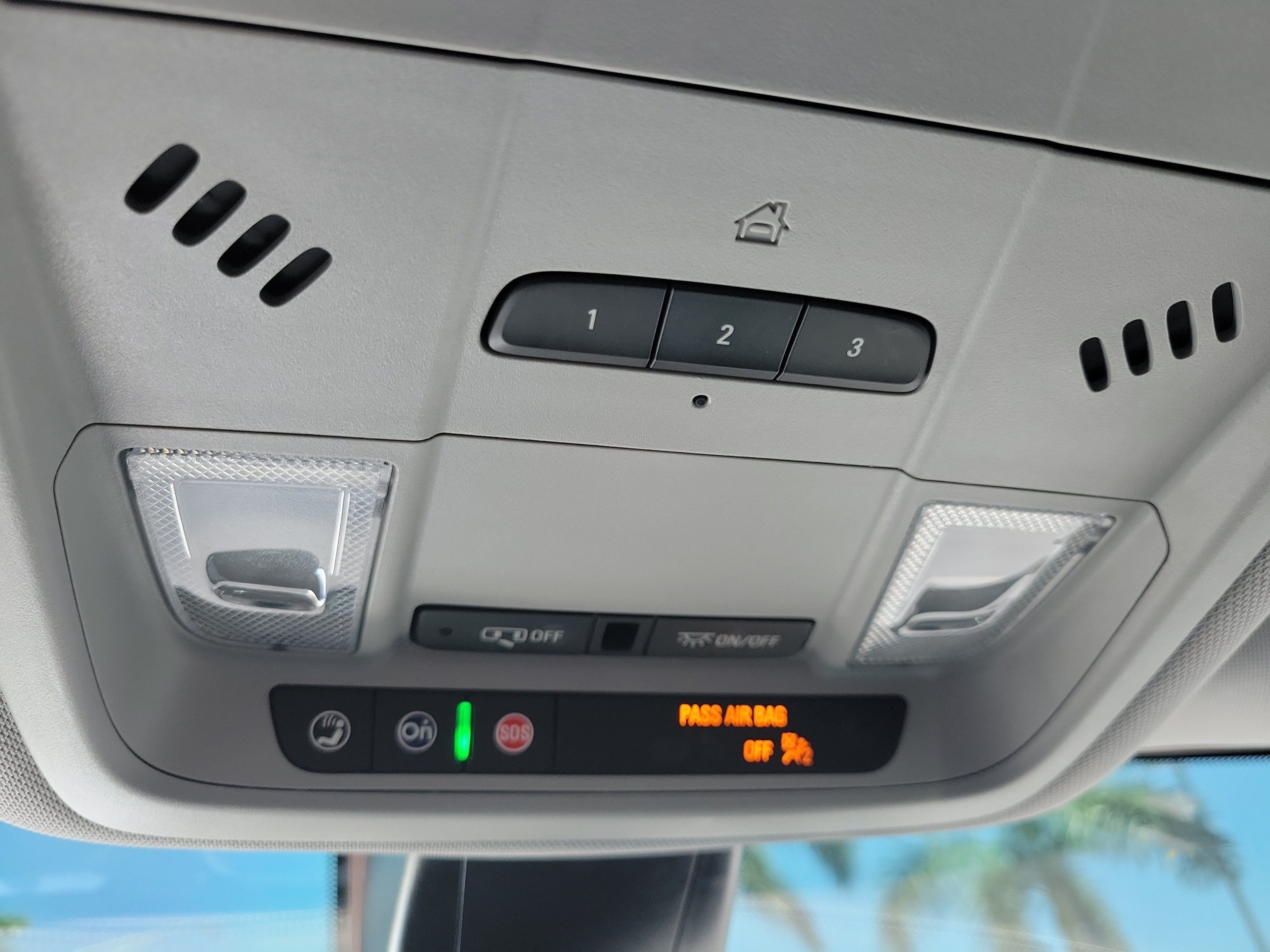 Used 2024 Chevrolet Blazer LT FWD image 18
