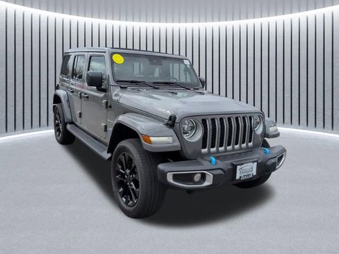 Certified 2022 Jeep Wrangler Unlimited Sahara w/ Cold Weather Group AWD/4WD image 4