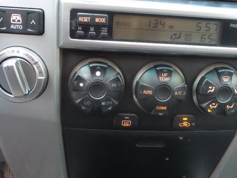 Used 2005 Toyota 4Runner SR5 image 13