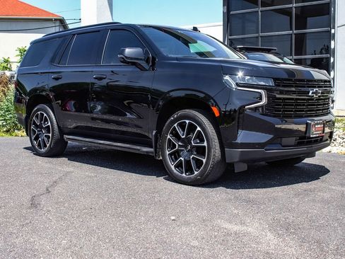 Used 2024 Chevrolet Tahoe RST w/ Luxury Package AWD/4WD image 3