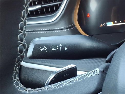 New 2025 Jeep Grand Cherokee Altitude image 24