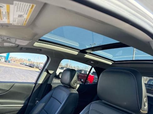 Used 2020 Chevrolet Equinox Premier image 19