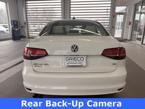 Used 2016 Volkswagen Jetta SEL Premium w/ Lighting Package image 9