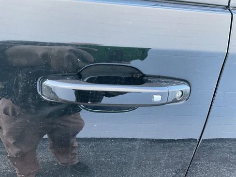 Used 2024 Chevrolet Silverado 1500 LT image 28