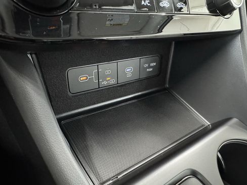 Used 2025 Hyundai Sonata SE image 9