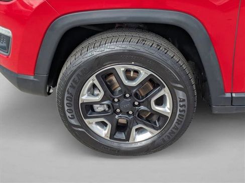 Used 2018 Jeep Compass Trailhawk image 23