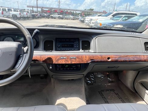 Used 2008 Mercury Grand Marquis LS image 36