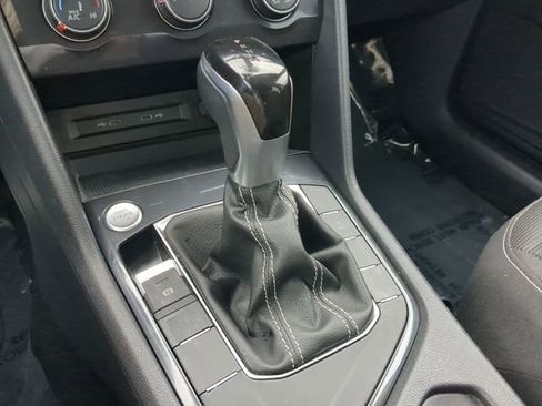 Certified 2024 Volkswagen Tiguan S image 24