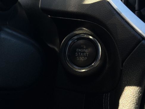 Used 2021 Subaru Forester Limited image 19