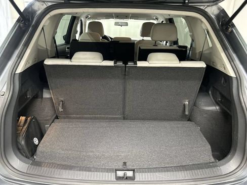 Used 2018 Volkswagen Tiguan S w/ 3rd Row Seat Package AWD/4WD image 22