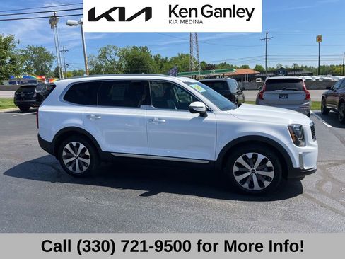 Certified 2022 Kia Telluride S AWD/4WD image 8