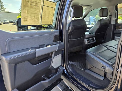 Used 2024 Ford F250 Lariat w/ Lariat Ultimate Package AWD/4WD image 15