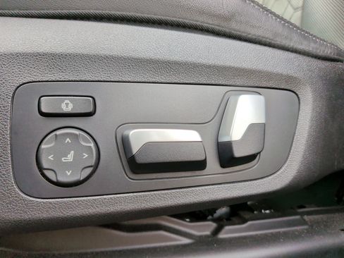 Used 2023 BMW X4 M w/ Competition Package image 27