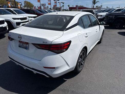 Used 2024 Nissan Sentra SV FWD image 16