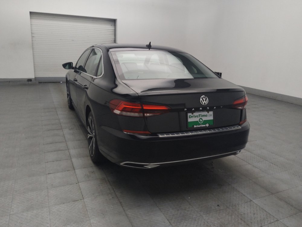 Used 2021 Volkswagen Passat 2.0T SE FWD image 5