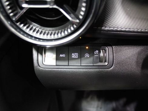 Used 2025 Chevrolet Equinox LT AWD/4WD image 39