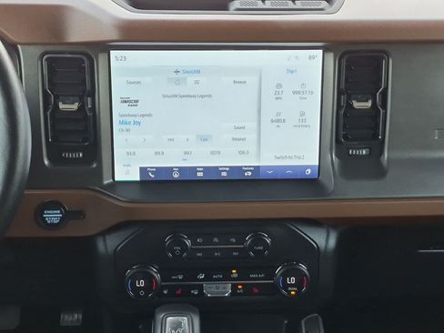 Certified 2024 Ford Bronco Outer Banks AWD/4WD image 13