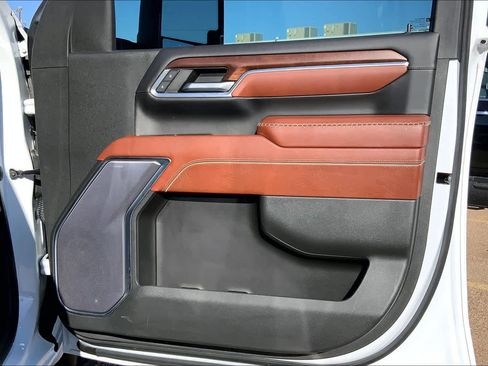 Used 2024 GMC Sierra 2500 Denali Ultimate image 23