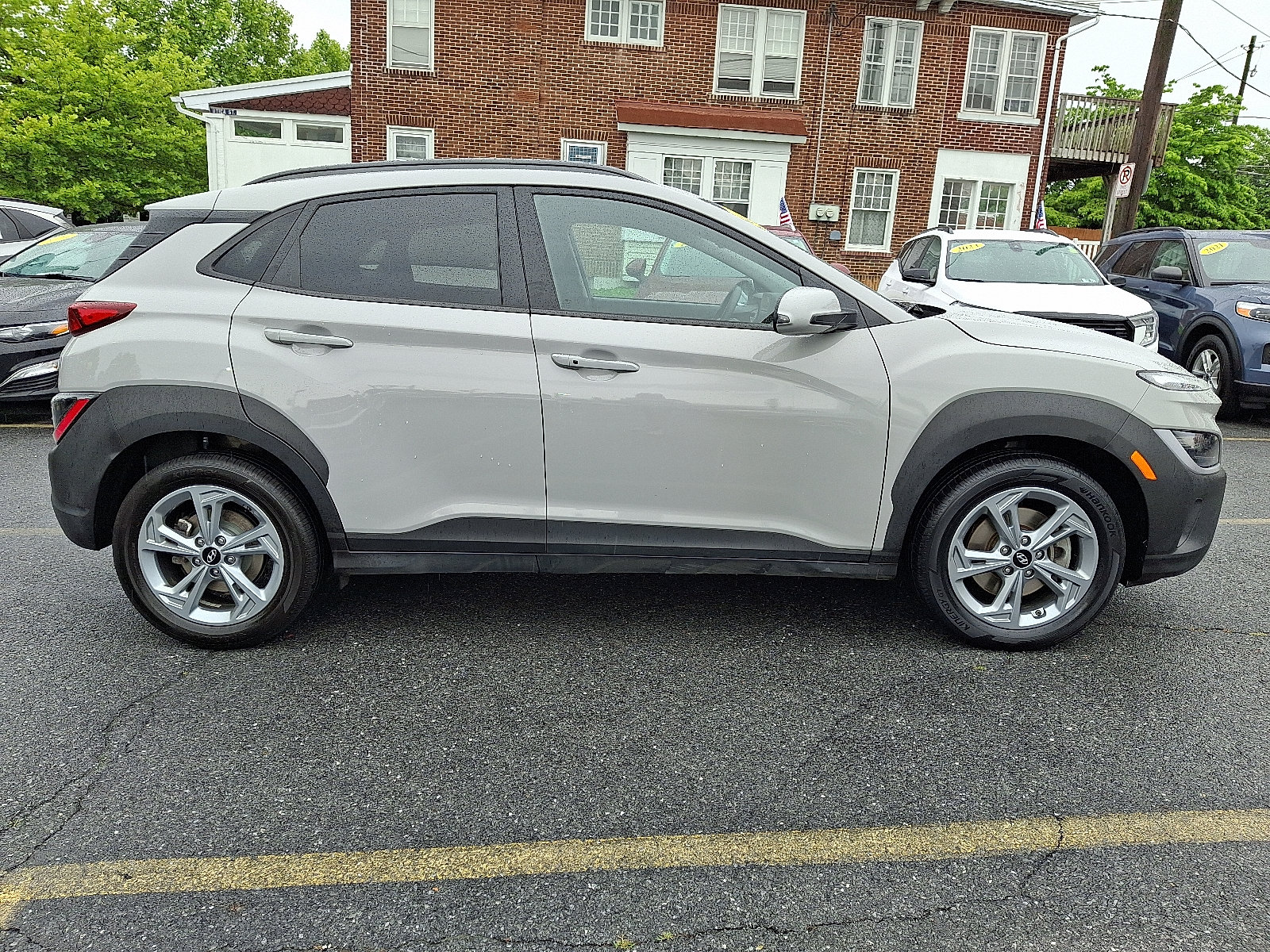 Used 2023 Hyundai Kona SEL w/ Cargo Package AWD/4WD image 6