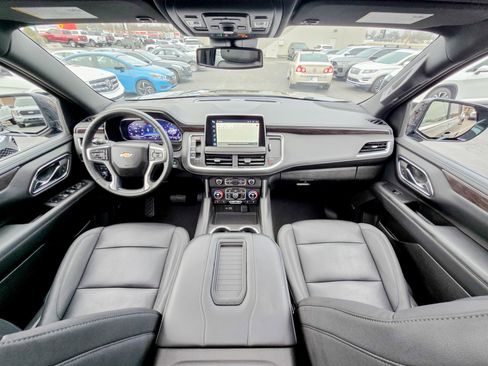 Used 2023 Chevrolet Tahoe LT w/ LT Signature Package image 2