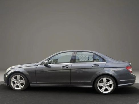 Used 2010 Mercedes-Benz C 300 4MATIC Sedan image 7