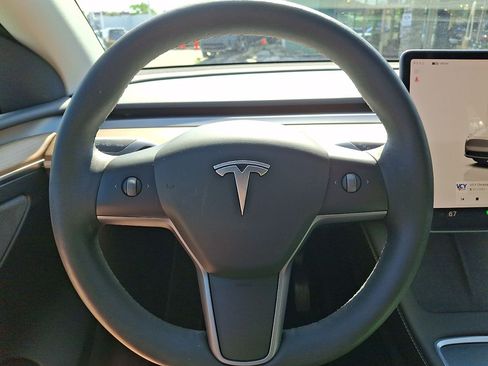 Used 2023 Tesla Model Y Long Range AWD/4WD image 20