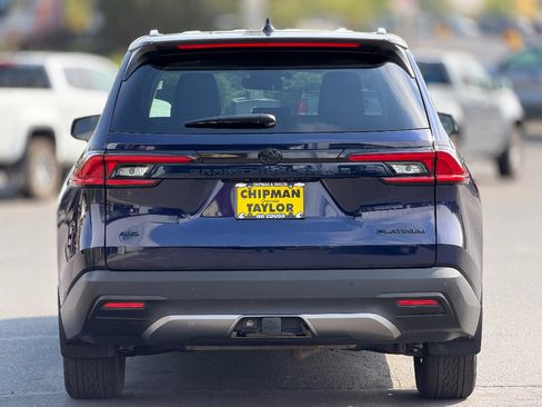 Used 2025 Toyota Grand Highlander AWD image 23