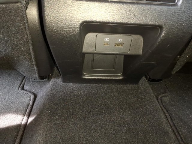 Used 2024 Mitsubishi Outlander SE AWD/4WD image 17