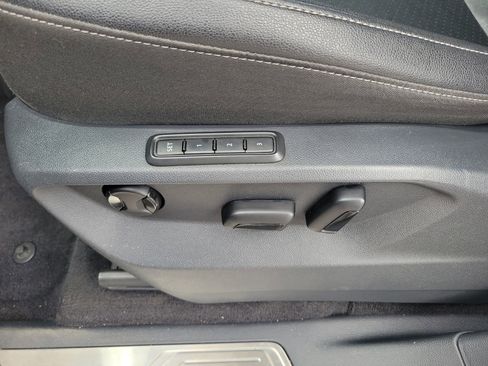 Used 2018 Volkswagen Atlas SEL FWD image 24