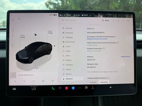 Used 2025 Tesla Model 3 Long Range RWD image 26