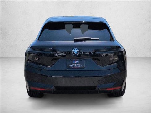 Used 2023 BMW iX xDrive50 w/ Premium Package AWD/4WD image 7