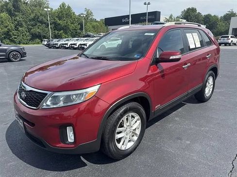 Used 2015 Kia Sorento LX AWD/4WD image 3